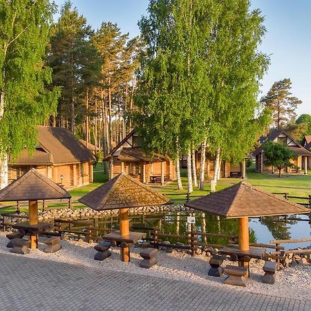 Dzintarkrasts Zocenes Ciems Exterior foto