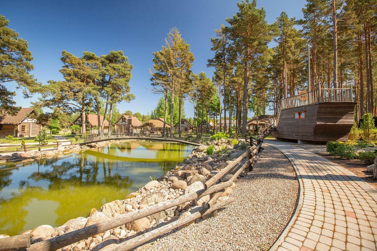Dzintarkrasts Zocenes Ciems Exterior foto