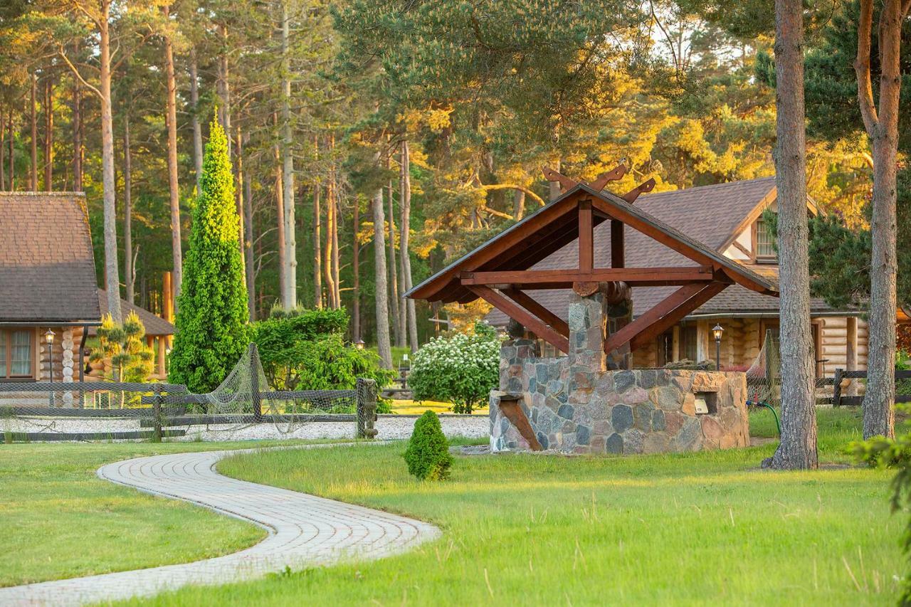 Dzintarkrasts Zocenes Ciems Exterior foto