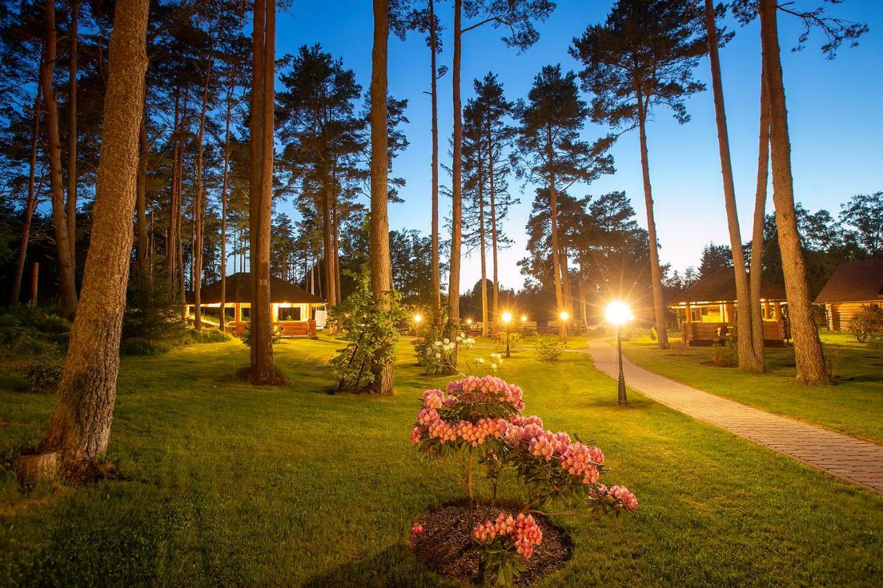 Dzintarkrasts Zocenes Ciems Exterior foto